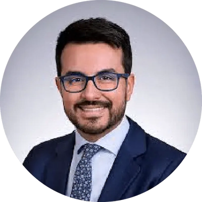 Renzo Valdivia Salvador - Gerente de Servicios